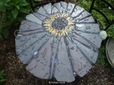 228269_sunflower-design-garden-table-and-chairs